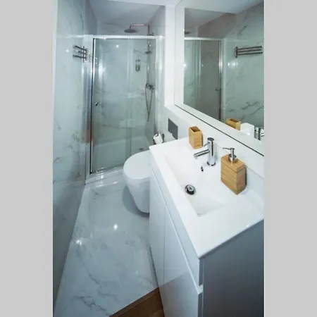 Center - The Skylight شقة *